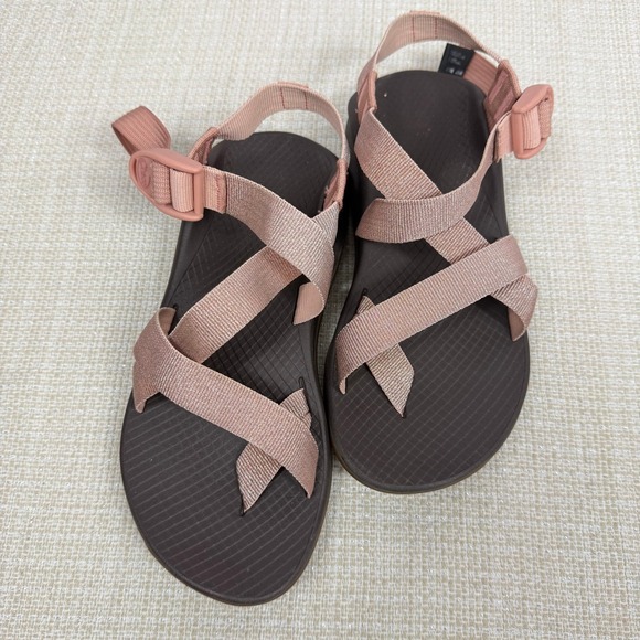 Chaco Z/Cloud Strappy‎ Sandals Metallic Rose Size 6 Vacation Outdoor Athleisure - Picture 4 of 9